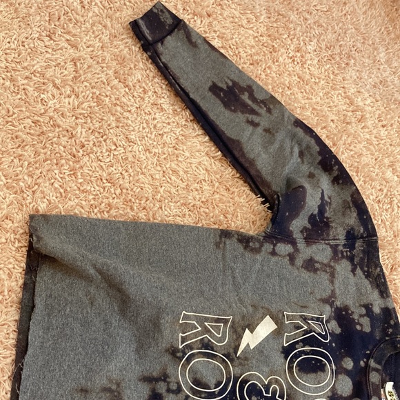 Grey and White Large Rock and Roll Sweatshirt - Picture 2 of 4